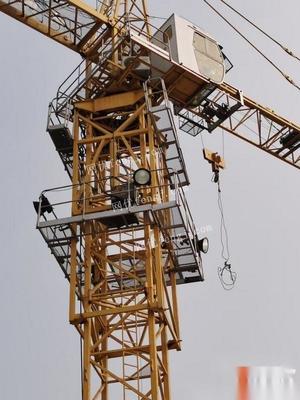 江蘇無(wú)錫轉(zhuǎn)讓2013年騰達(dá)5210塔吊，性能穩(wěn)定，價(jià)格優(yōu)惠